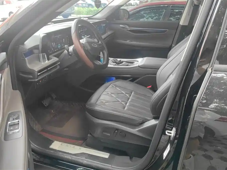 Ford Edge 2025 L 2.0T EcoBoost мест