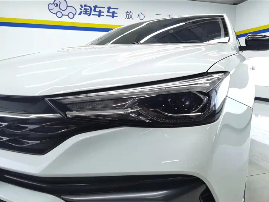 Roewe i5 2021 1.5L CVT