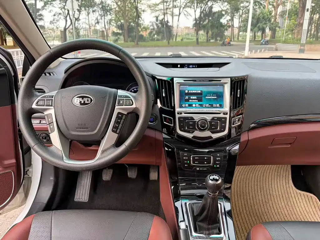BYD Surui — миниатюра 11