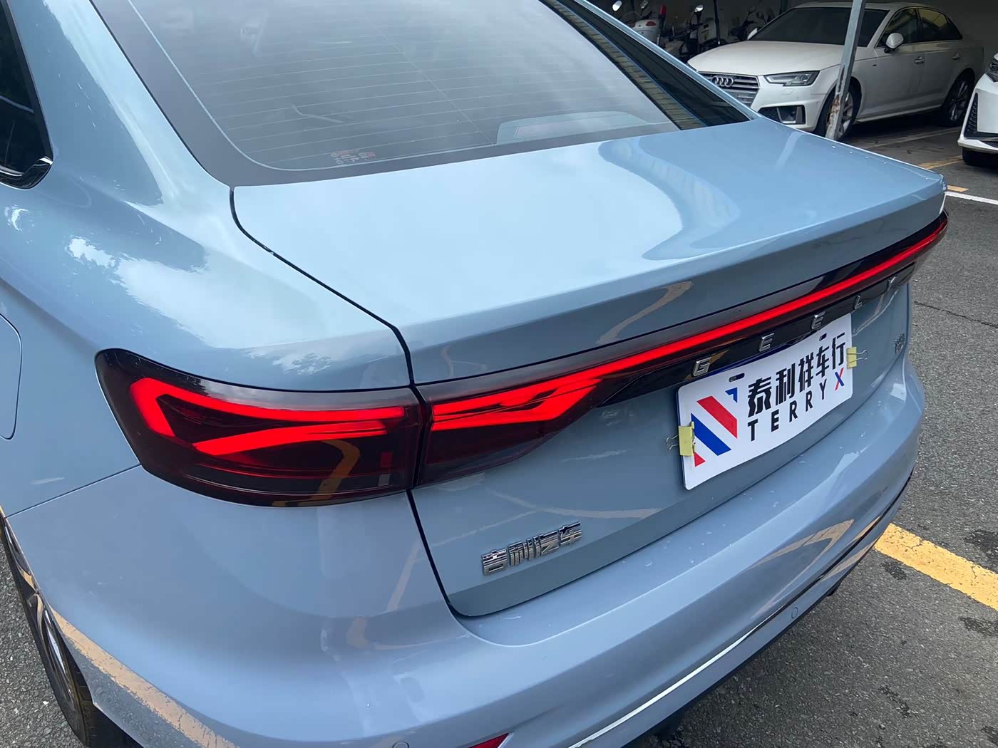 Geely Emgrand 1.5 л 2023 г. Голубой, пробег 24000 км
