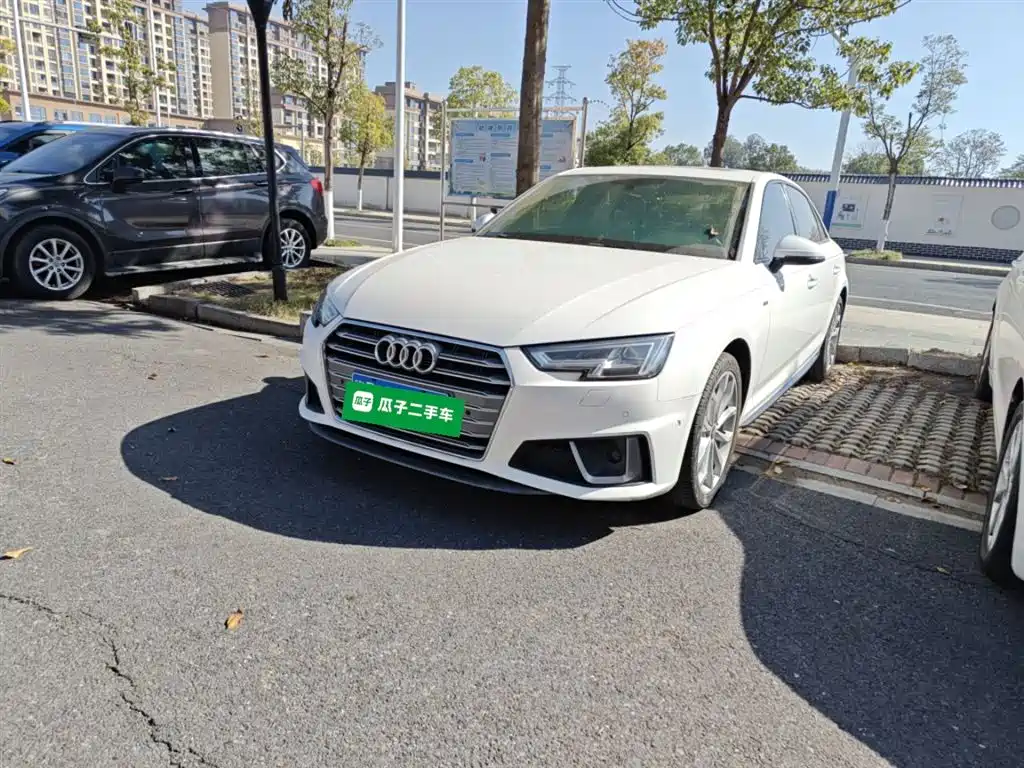 AUDI A4L