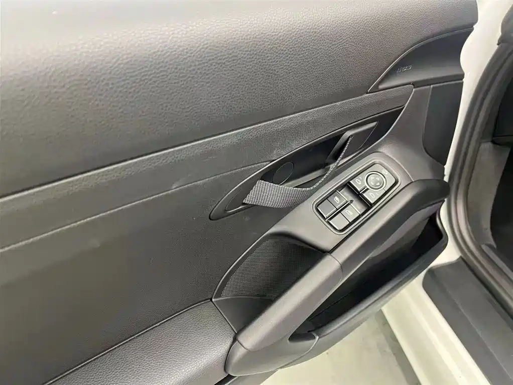 Porsche 718 2023 Boxster T 2.0T
