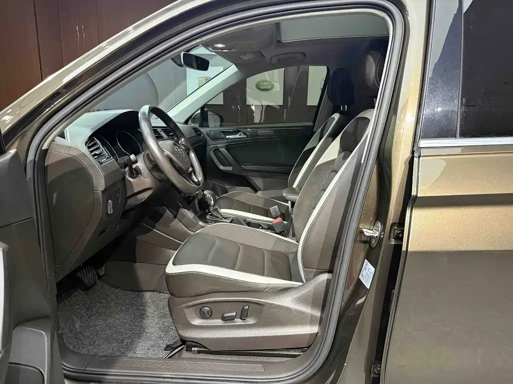 Volkswagen Tiguan L — миниатюра 9