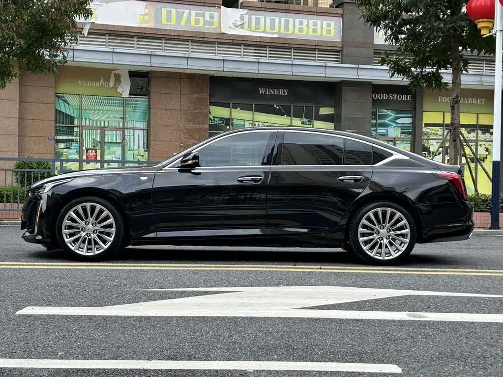 Cadillac CT5 — миниатюра 7