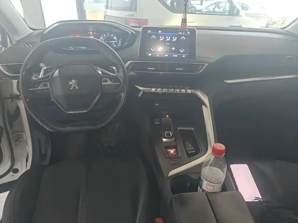 Peugeot 4008 — миниатюра 10