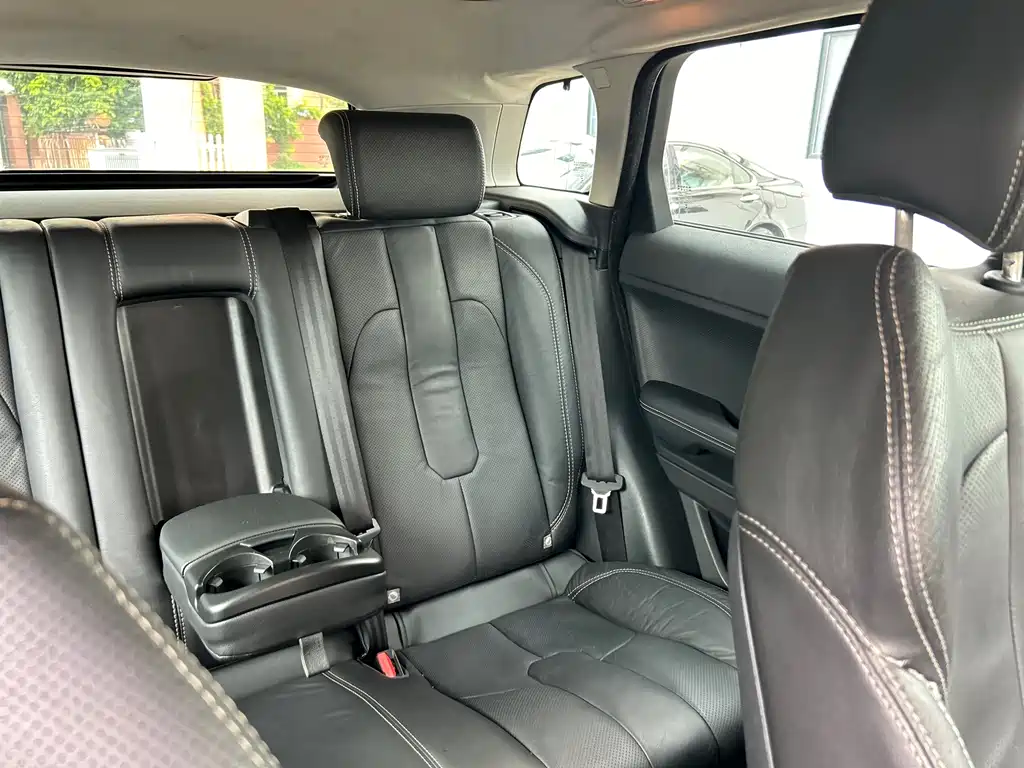 Land Rover Evoque (Import) — миниатюра 37