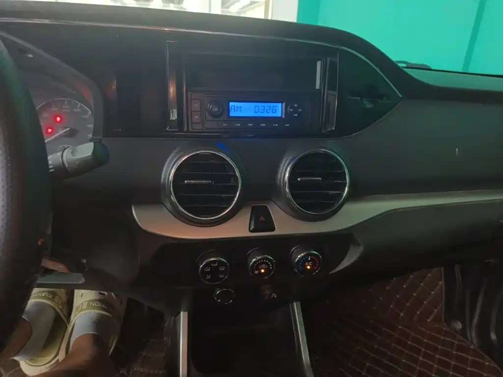 Dongfeng Rich — миниатюра 13