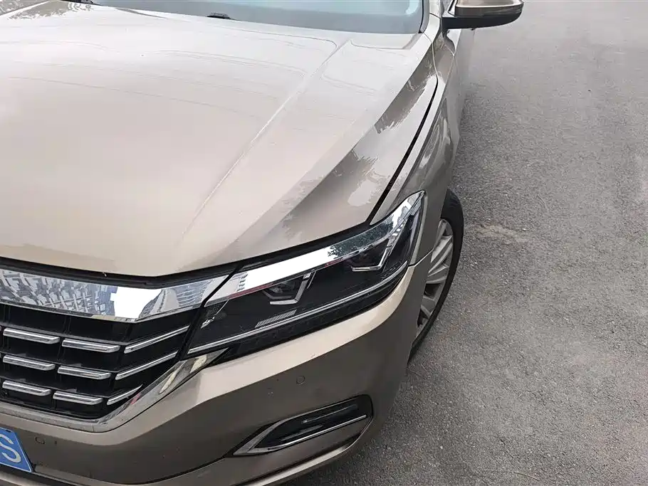 Volkswagen Passat 2019 330TSI Elite V