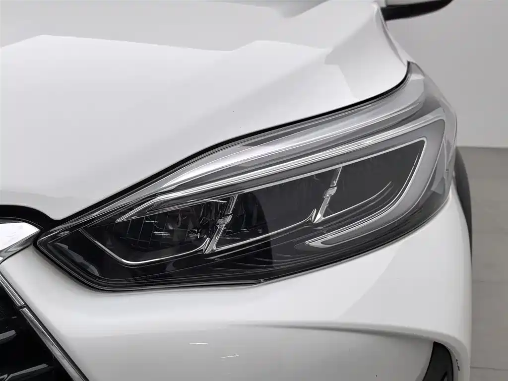 TOYOTA YARIS L ZHIXUAN