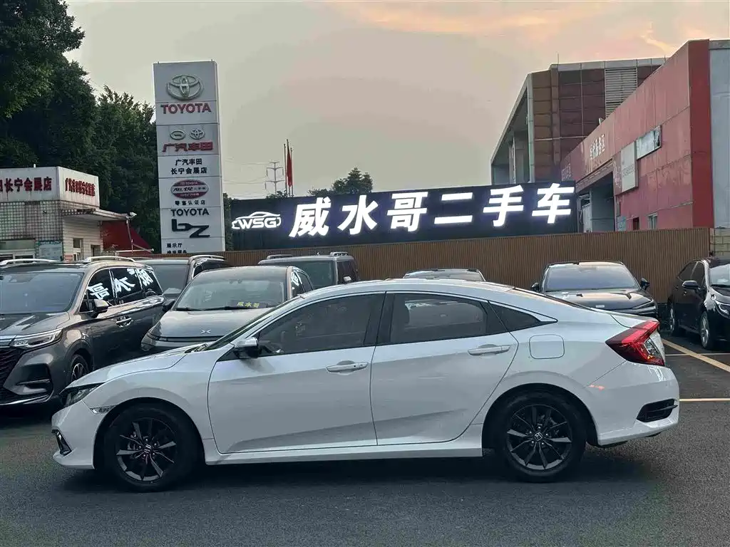 Honda Civic — миниатюра 7