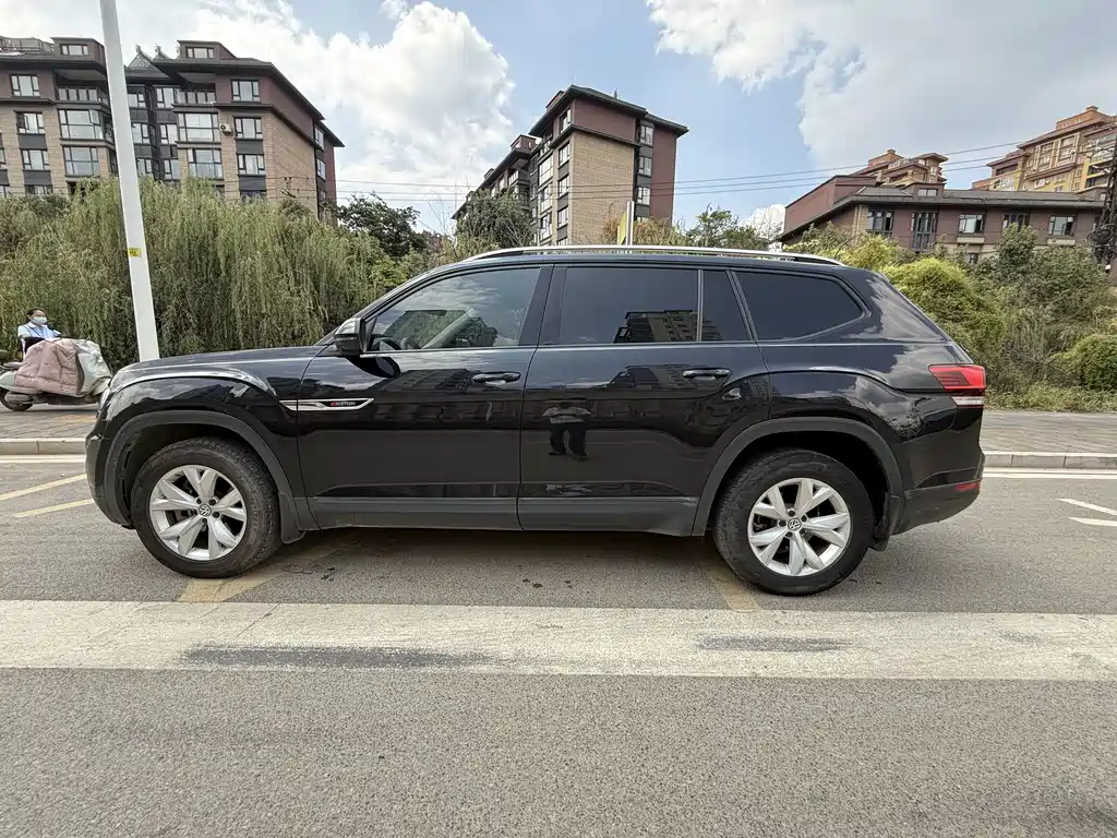 Volkswagen Teramont — миниатюра 4