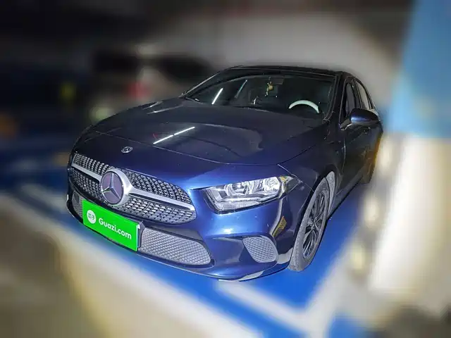 MERCEDES-BENZ  A CLASS 2019