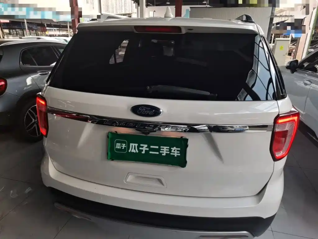 Ford Explorer (Import) — миниатюра 6