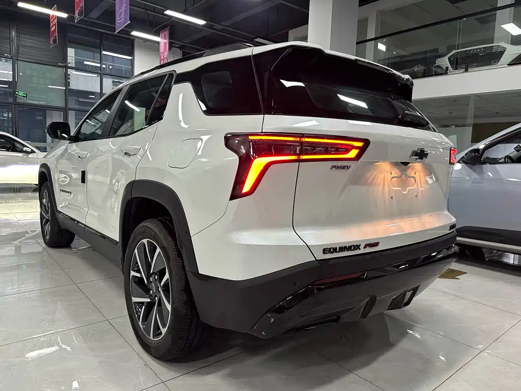 Chevrolet Equinox Plus Plus 2024 102km RS Flagship