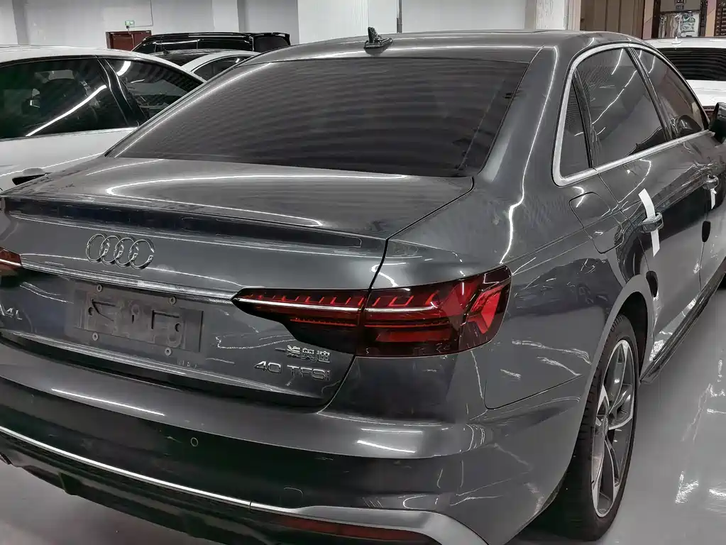 Audi A4L — миниатюра 12