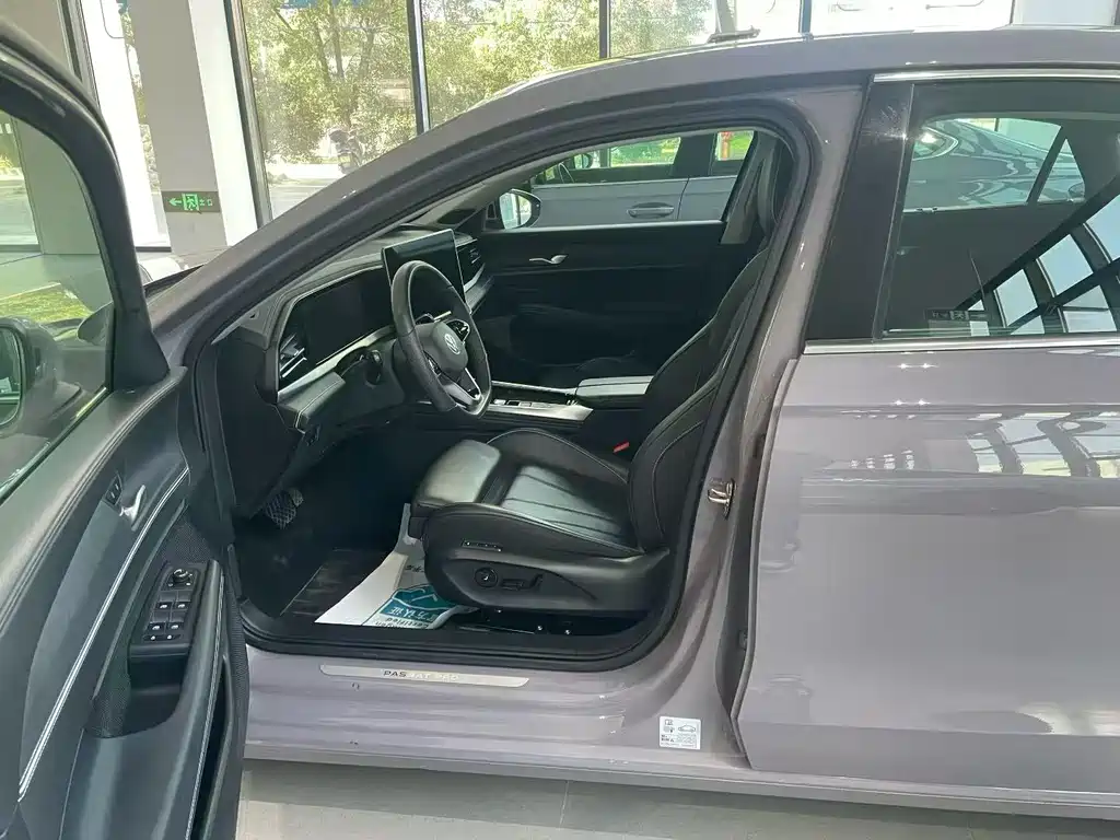 Volkswagen Passat 2025 Pro 380TSI