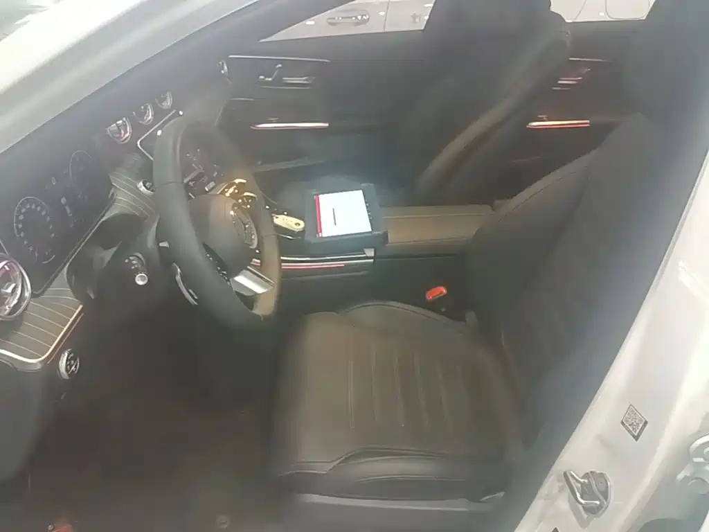 Mercedes-Benz C-Class — миниатюра 15
