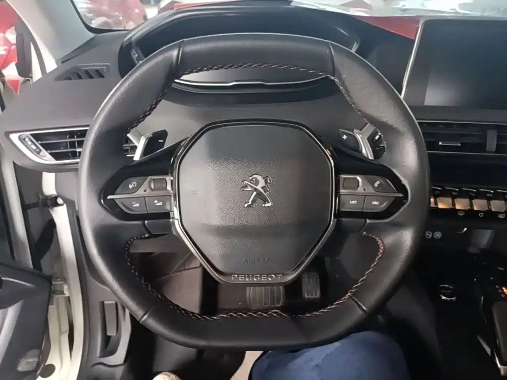 Peugeot 4008 — миниатюра 11