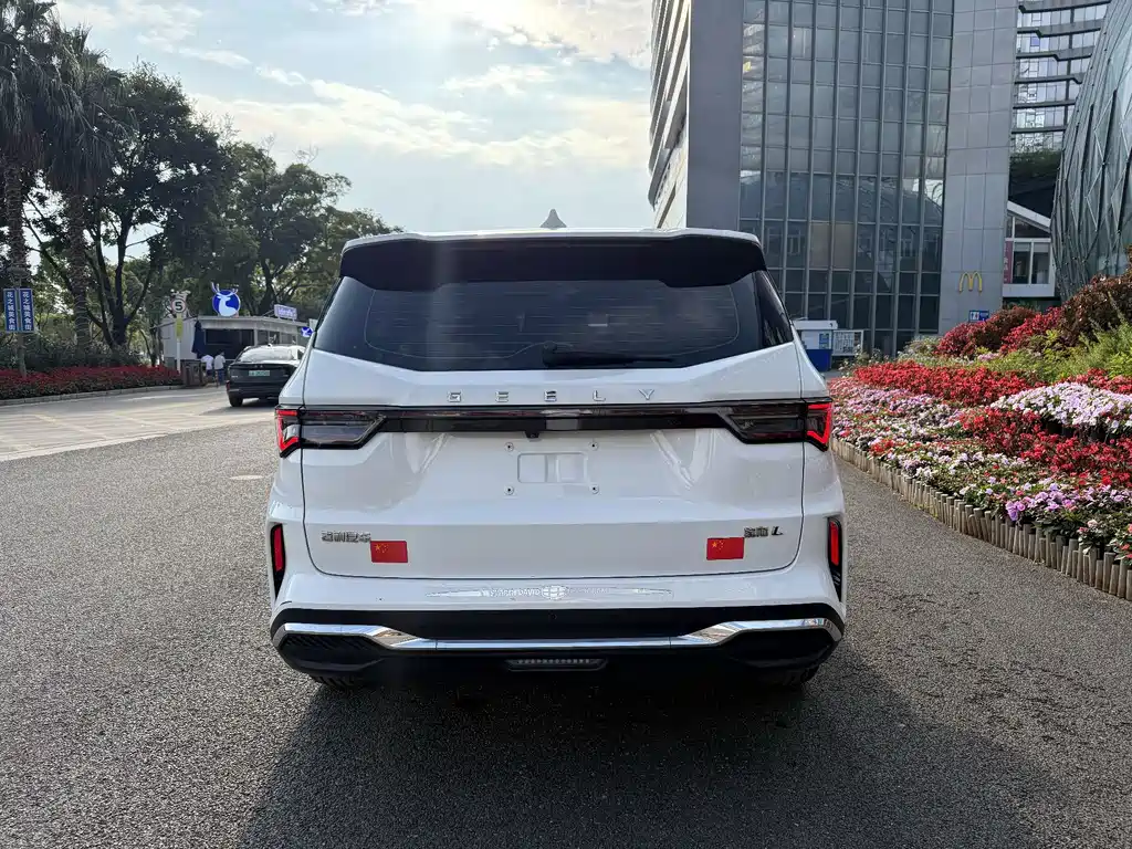 Geely Jia Ji — миниатюра 11