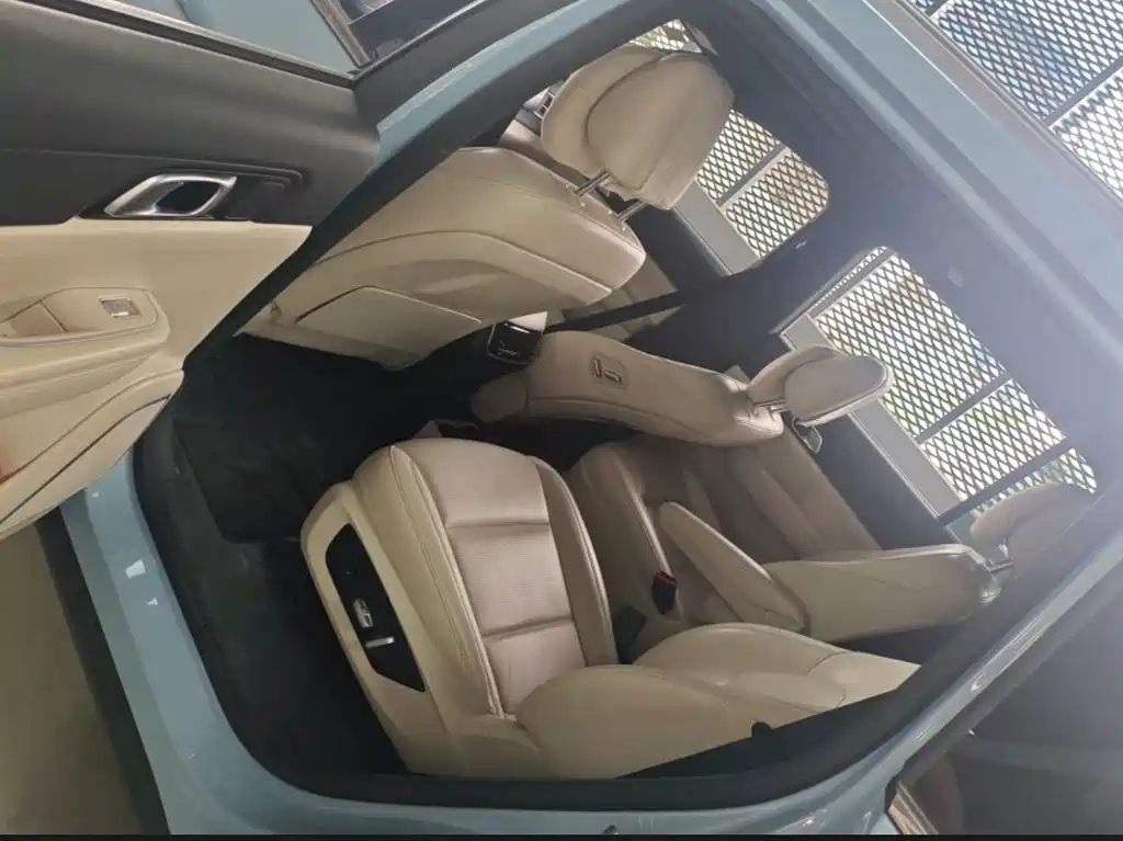 Li Auto Li ONE — миниатюра 6