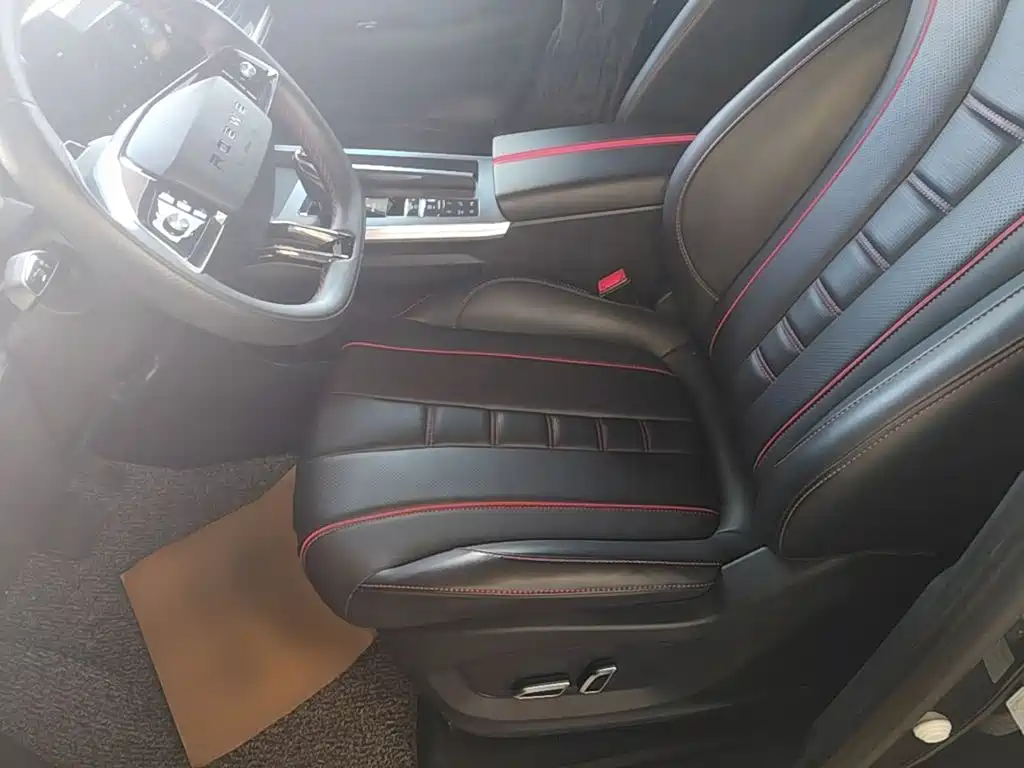 Roewe RX5 MAX — миниатюра 15