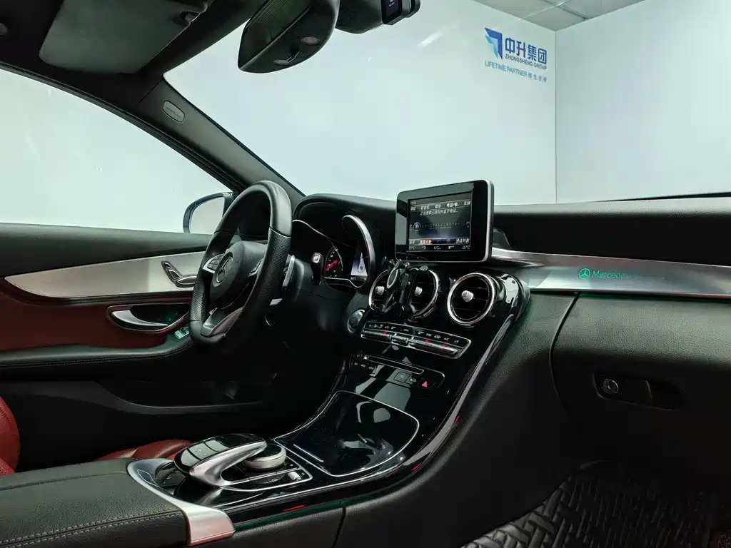 Mercedes-Benz C-Class — миниатюра 15