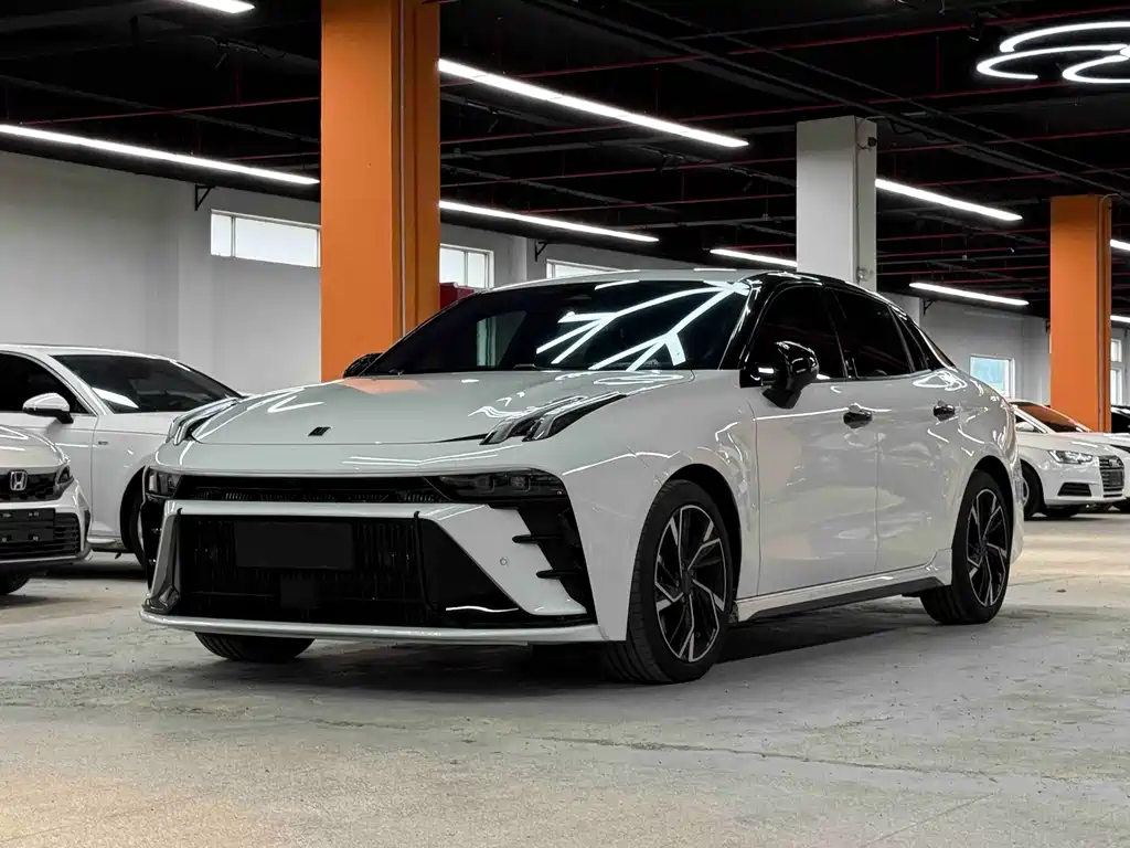 Lynk & Co 03 — миниатюра 2