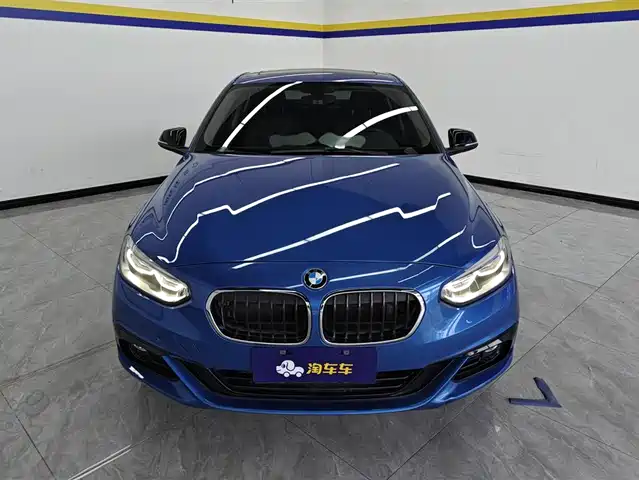 BMW  1 SERIES 2019