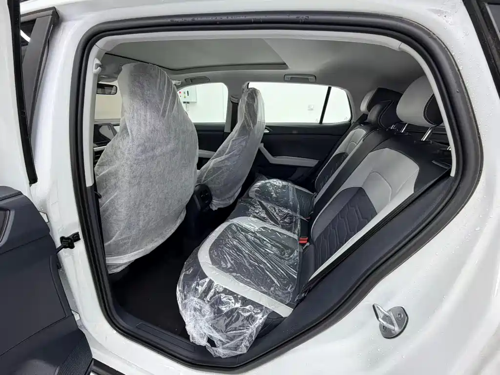 Volkswagen Tharu — миниатюра 11