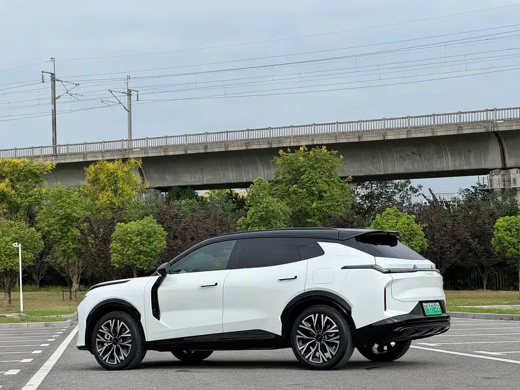 Lynk & Co 08 EM-P — миниатюра 19