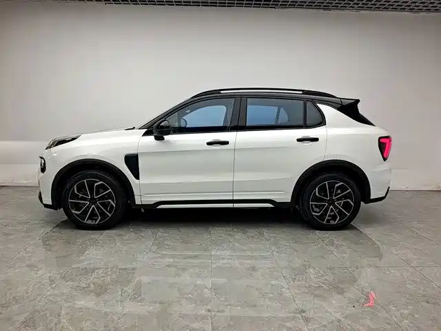 Lynk & Co 01 — миниатюра 4
