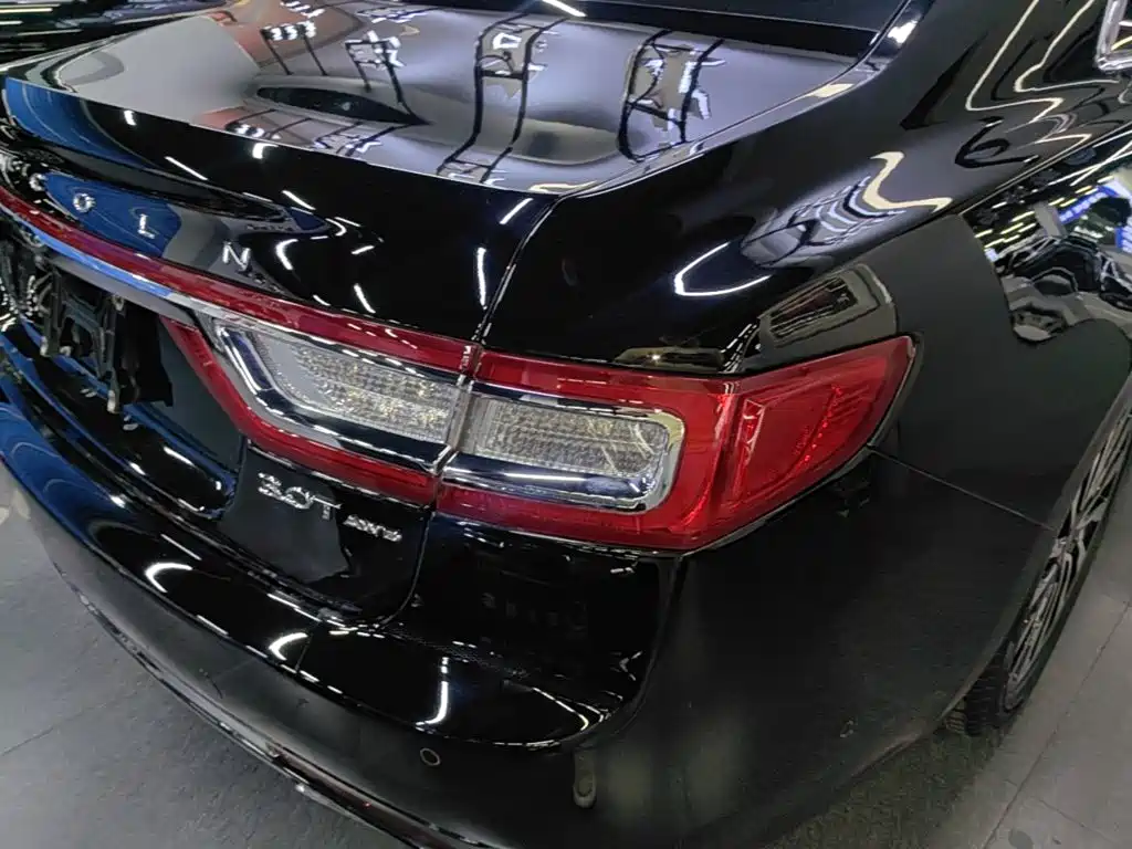 Lincoln Continental — миниатюра 8