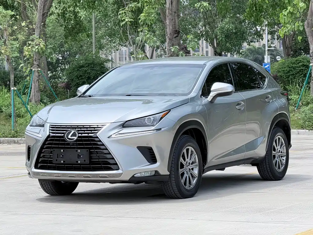 Lexus NX 2019