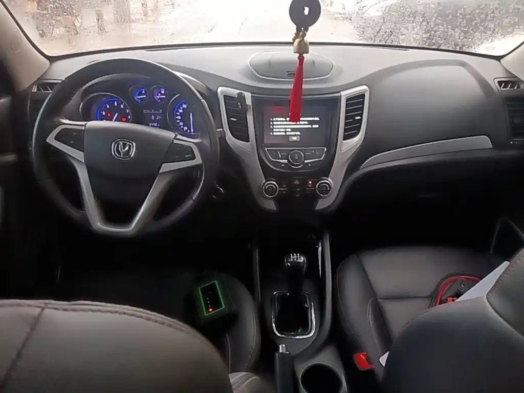 Changan CS35 — миниатюра 10