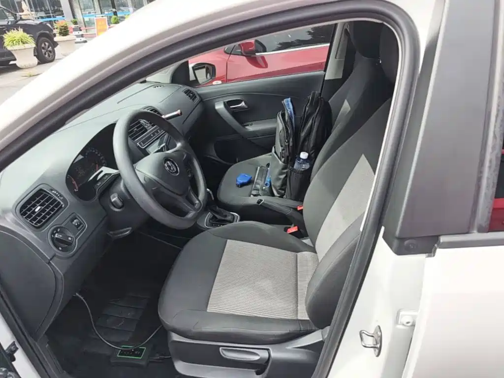 Volkswagen Polo — миниатюра 13