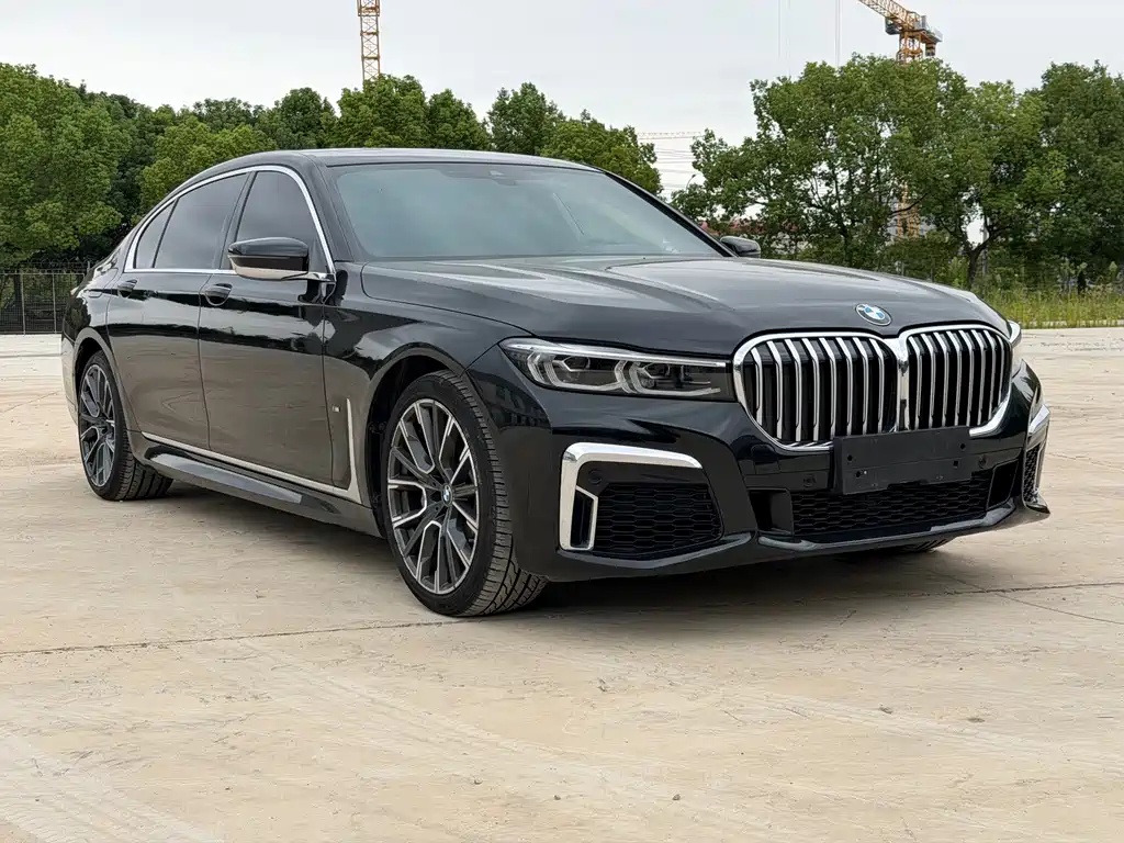 BMW 7 Series — миниатюра 3
