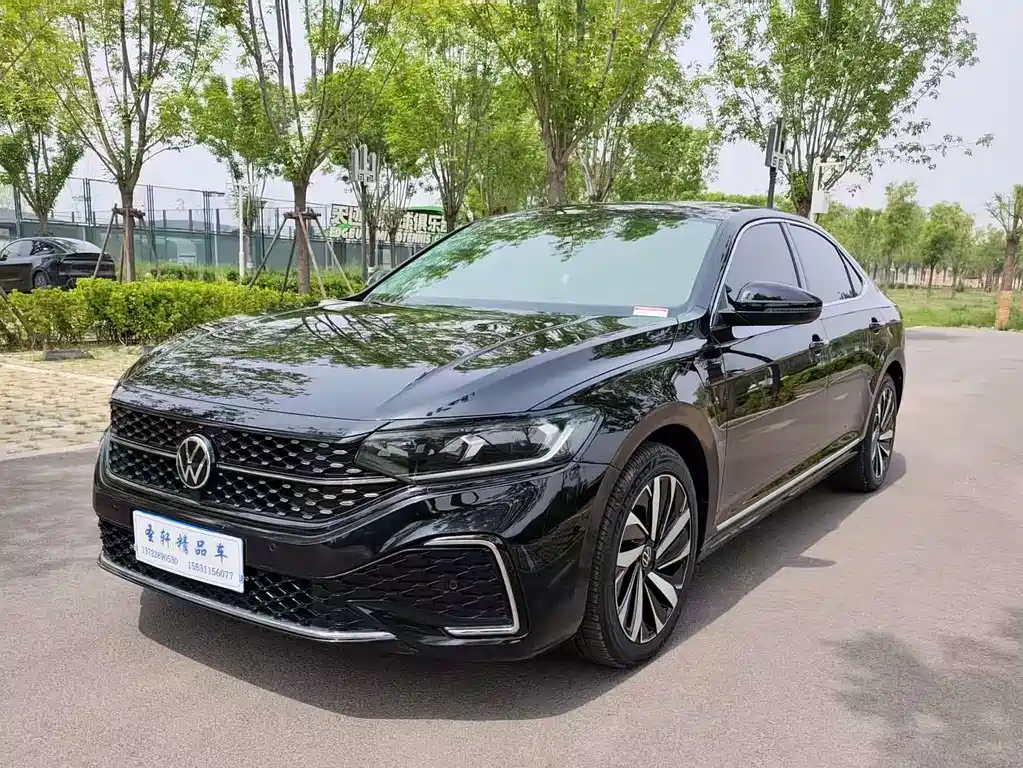 Volkswagen Passat 2022