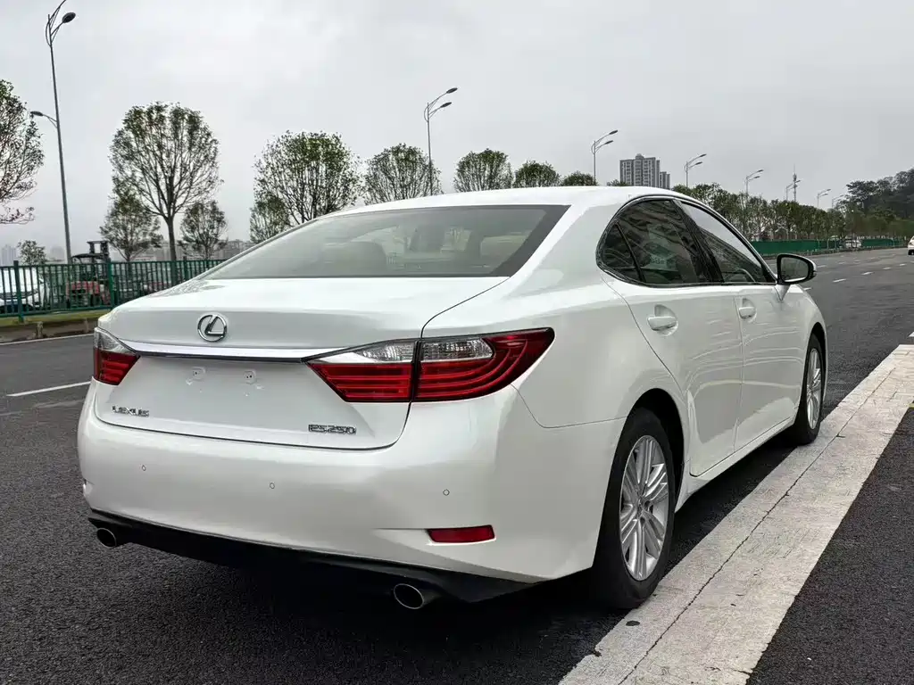 Lexus ES 2014 250 Elite