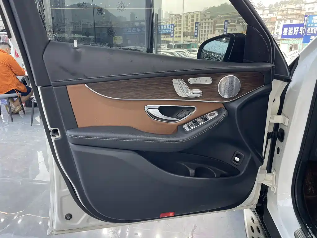 Mercedes-Benz GLC 2020 GLC 300 L 4MATIC