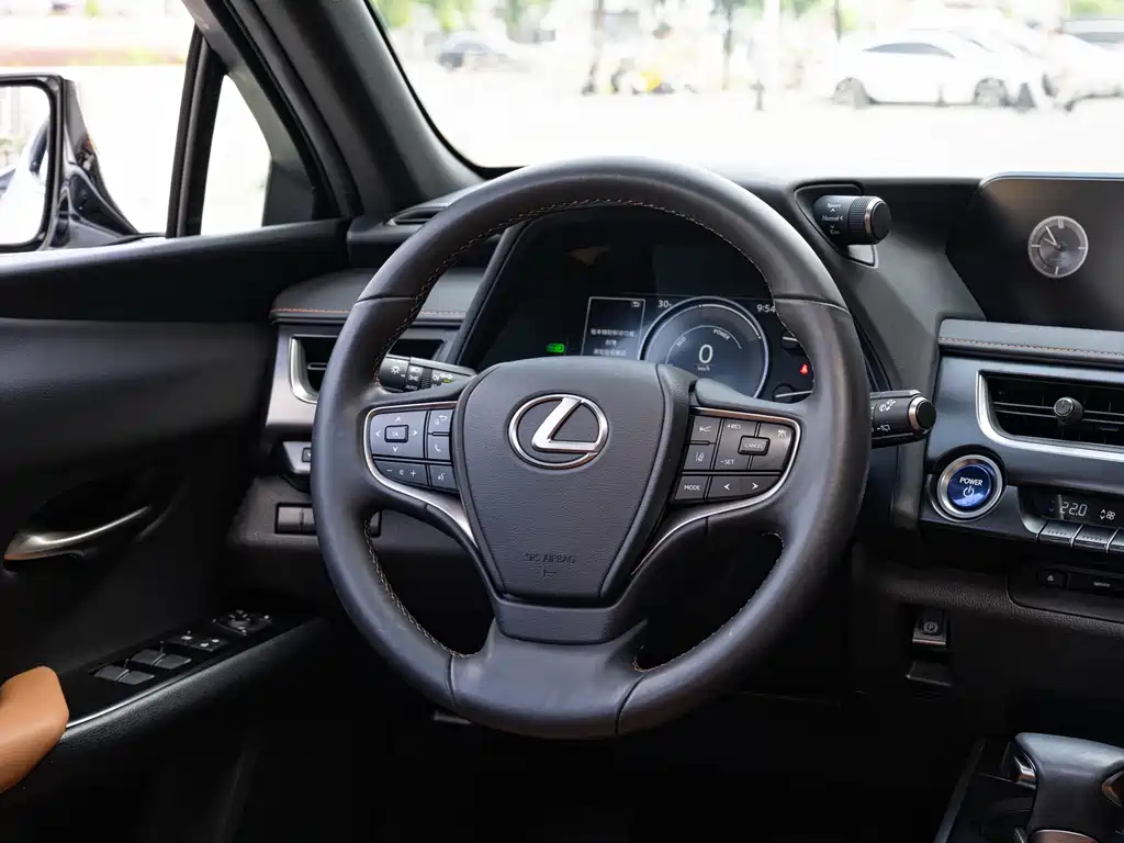 Lexus UX — миниатюра 35