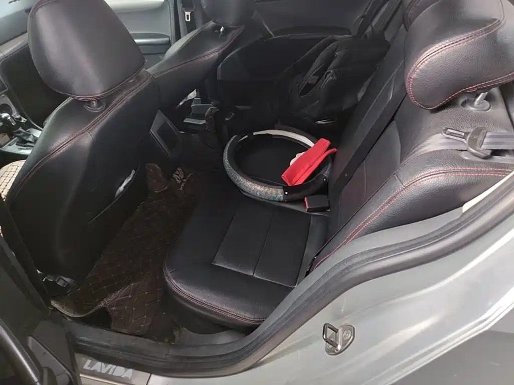 Volkswagen Lavida — миниатюра 17