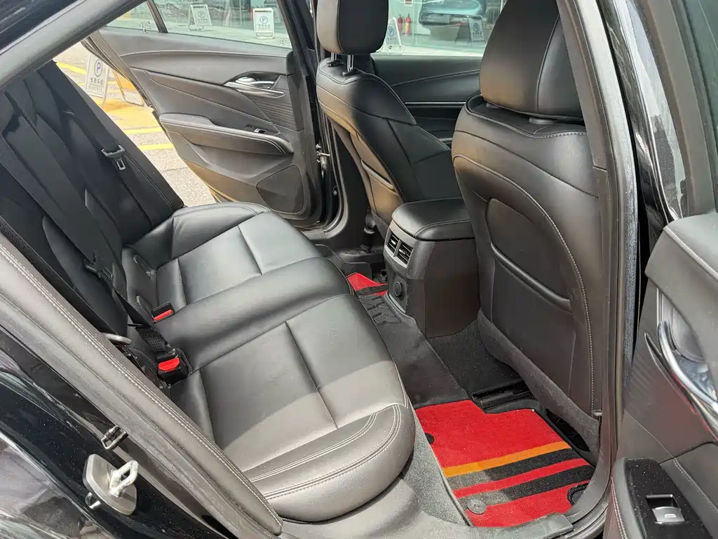 Cadillac CT4 2022 28T