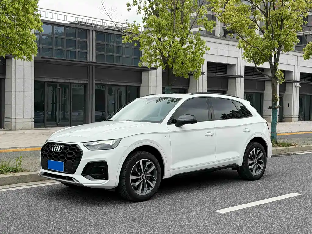 Audi Q5L 2023