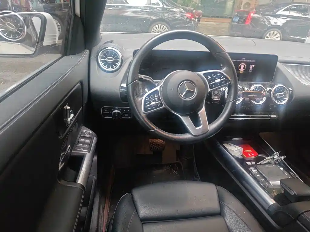 Mercedes-Benz GLA — миниатюра 11