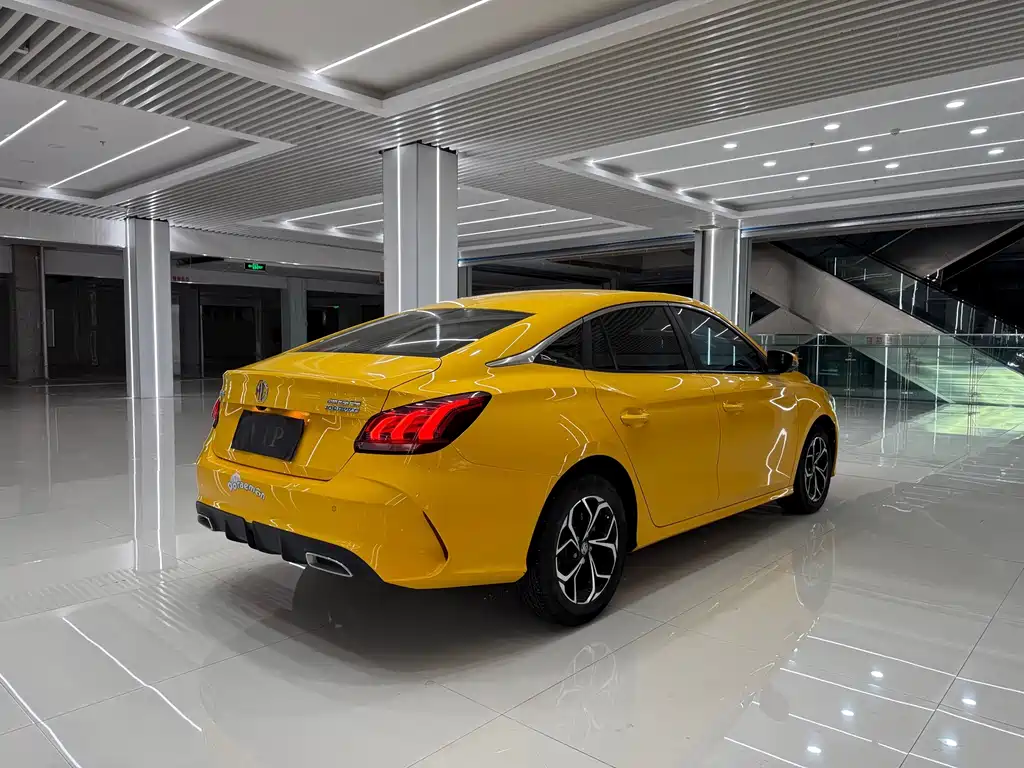 MG MG5 — миниатюра 6