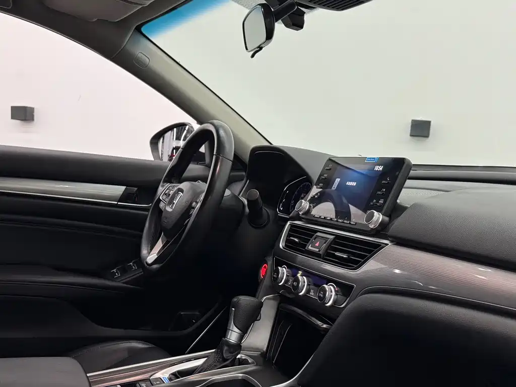 Honda Accord — миниатюра 10
