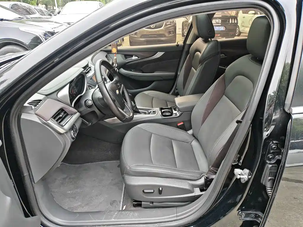 Chevrolet Malibu — миниатюра 11