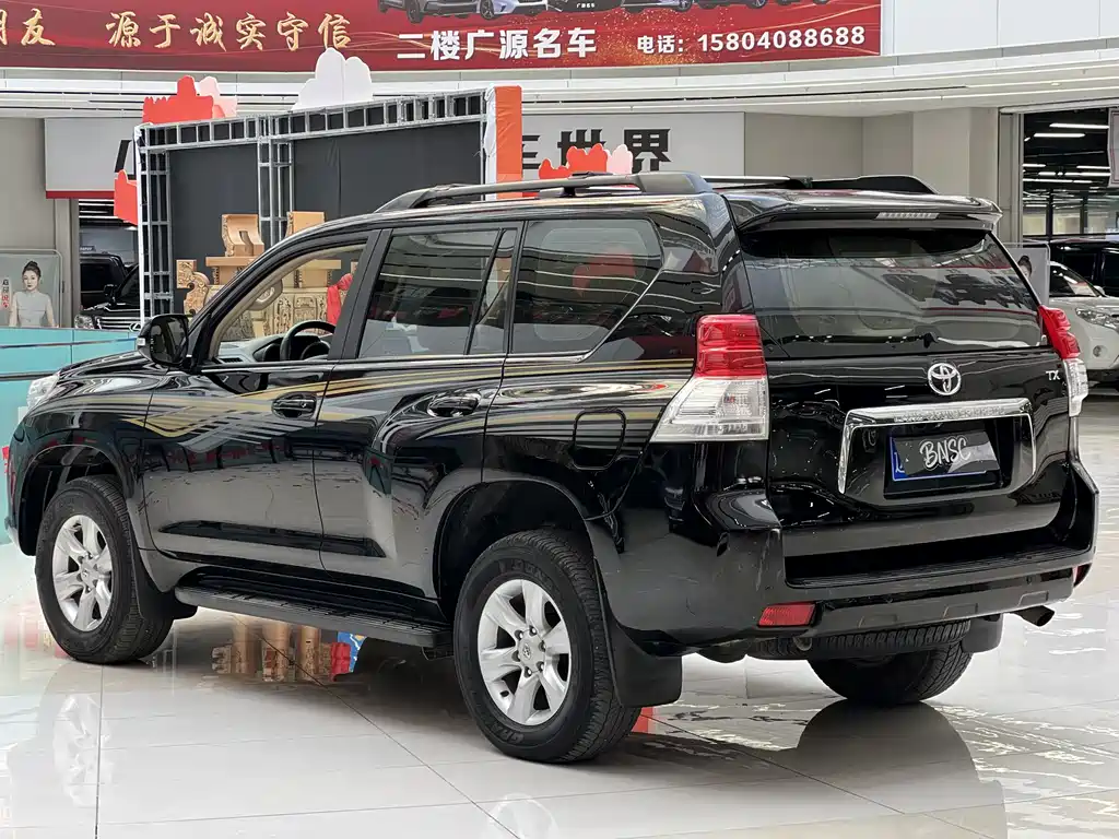 Toyota Land Cruiser Prado 2010 2.7L AT Standard