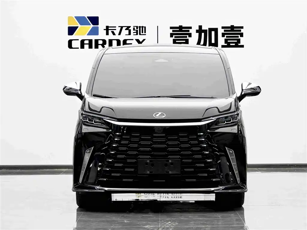 Lexus LM 2023 350h мест