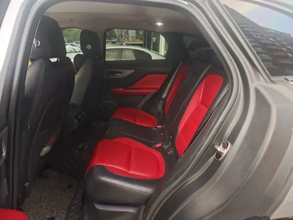 Jaguar F-PACE — миниатюра 13